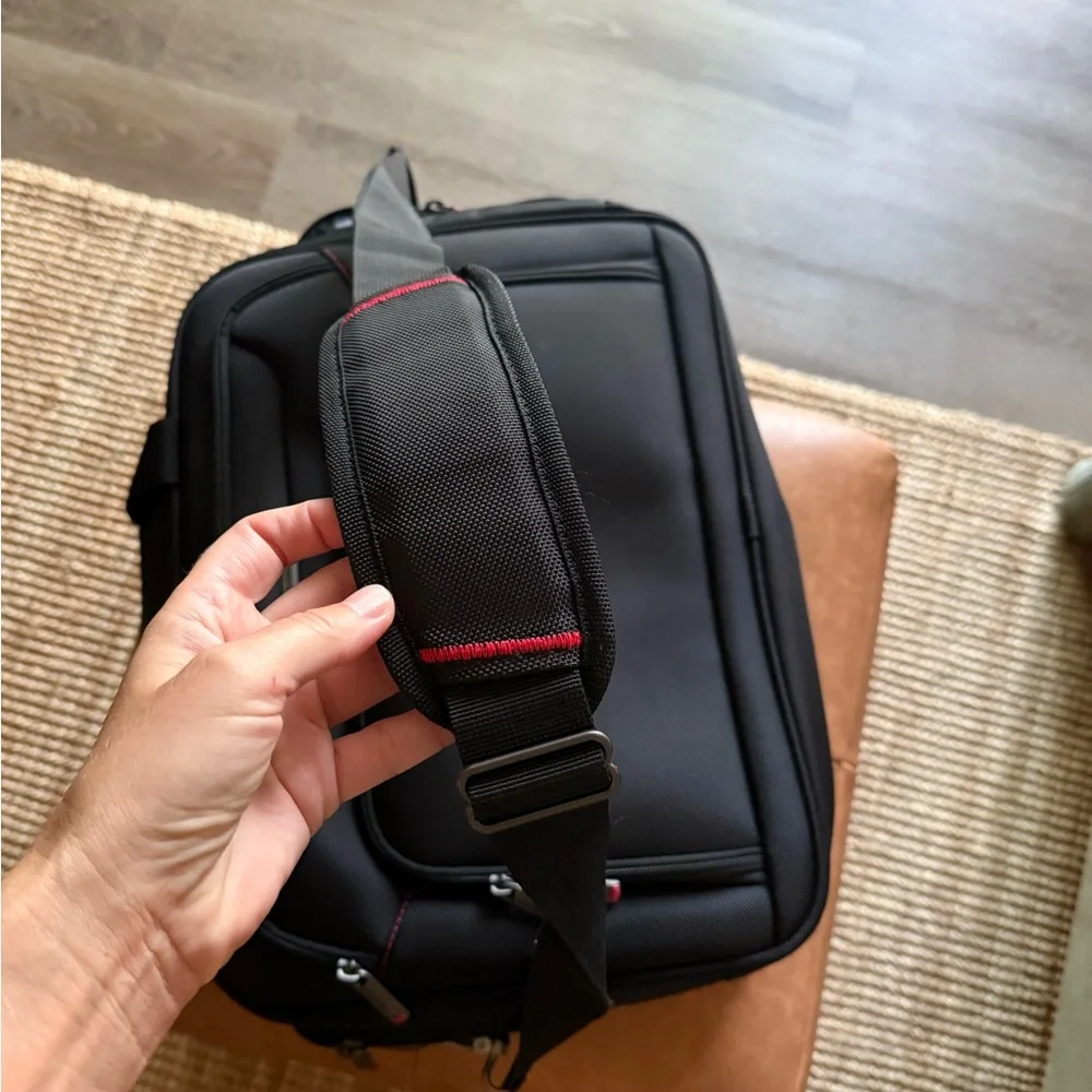 Samsonite Xenon 3.0 Techlocker Briefcase